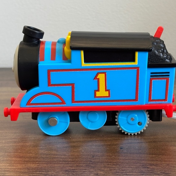THOMAS THE TANK ENGINE TRAIN Motorized Train Mattel Gullane 2021 Moving WORKS! - Picture 7 of 11
